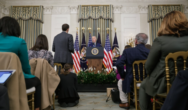 조 바이든 미국 대통령이 중간선거 다음 날인 9일(현지시간) 백악관에서 기자간담회를 하고 있다. [사진=연합뉴스]