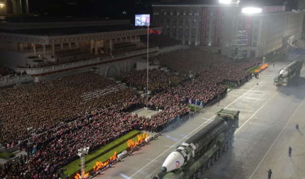 북한이 지난해 개최한 조선인민혁명군 창건 90주년 열병식 [사진=연합뉴스]