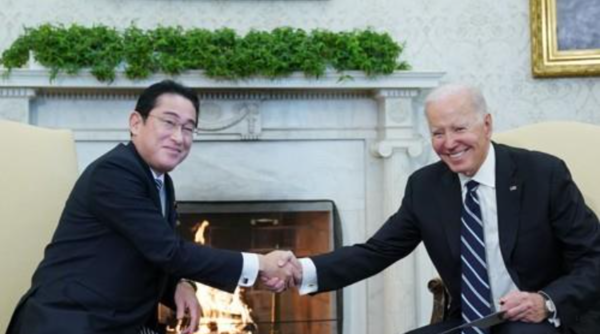 조 바이든 미국 대통령(우측)과 기시다 후미오 일본 총리 [사진=연합뉴스]