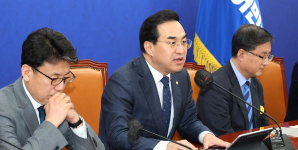 더불어민주당 박홍근 원내대표가 9일 국회에서 열린 정책조정회의에서 발언하고 있다. [사진=연합뉴스]