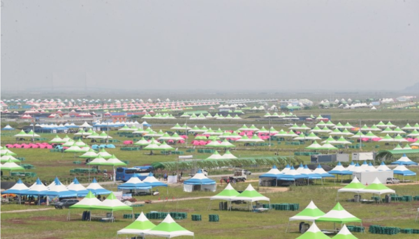 2023 새만금 세계스카우트 잼버리 개막일인 1일 전북 부안군 하서면 야영장에 텐트가 설치돼 있다. [사진=연합뉴스]