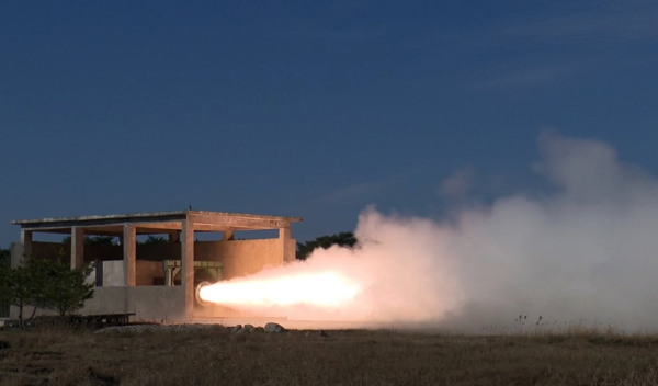 북한이 신형 중거리탄도미사일용 고체연료 엔진 시험을 진행했다고 15일 밝혔다. [사진=연합뉴스]